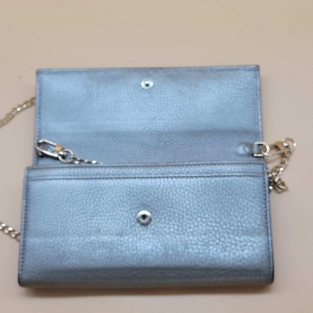Authentic Gucci Wallet on Chain - Picture 4 of 13